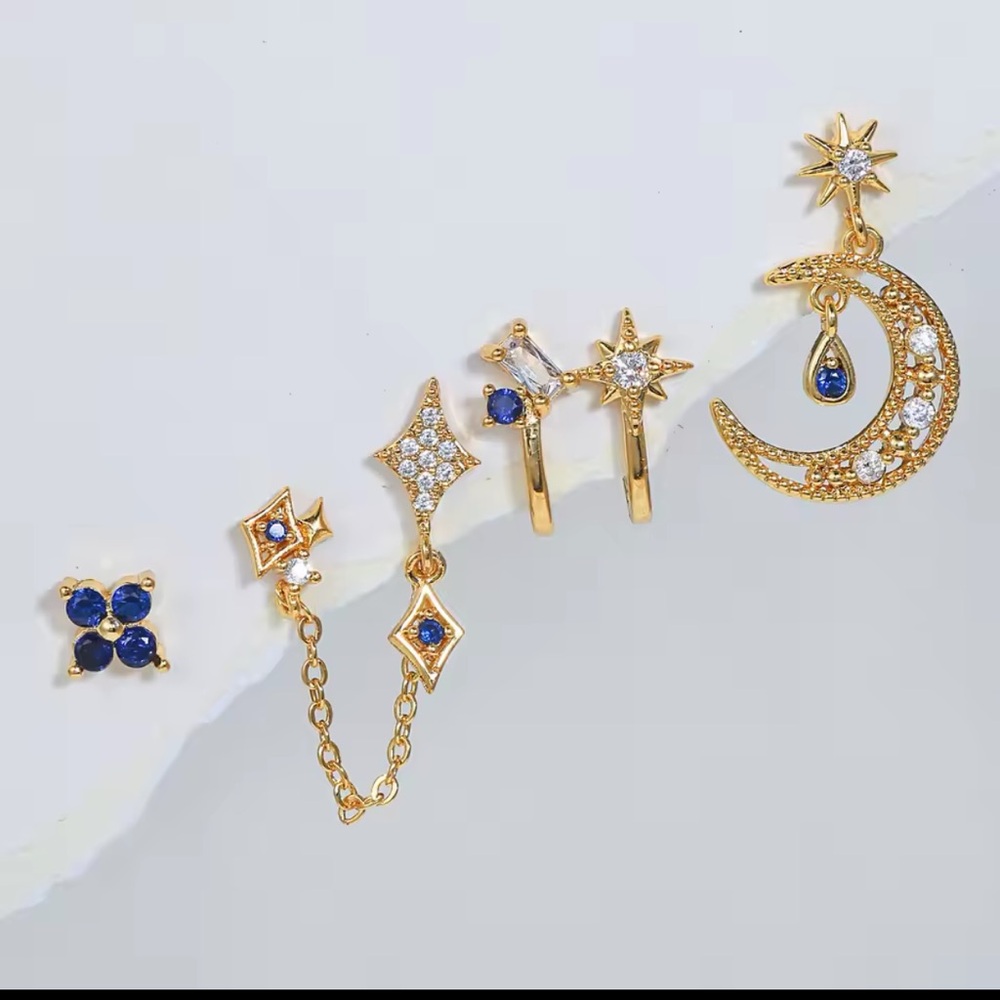 🔥4 For $25🔥 New Vintage Exquisite Moon Star Zircon Earring Set